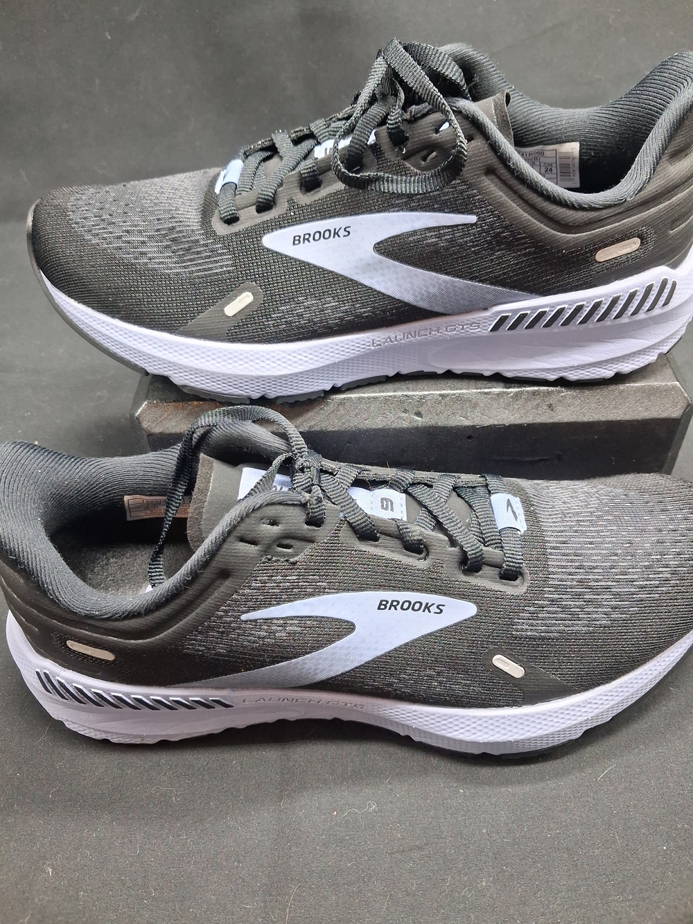 Brooks Launch GTS 9 Black And Purple  Women’s Athletic Running Shoes. Size 7